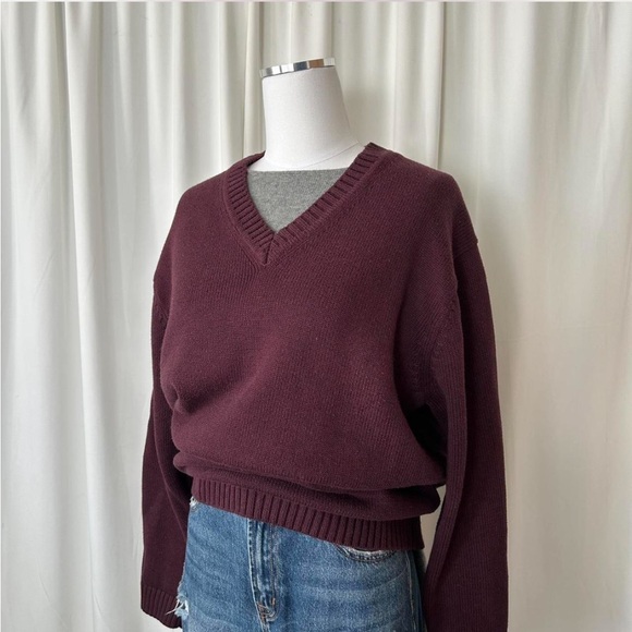 L.L. Bean Burgundy V-neck sweater 100% Cotton. - Picture 3 of 8